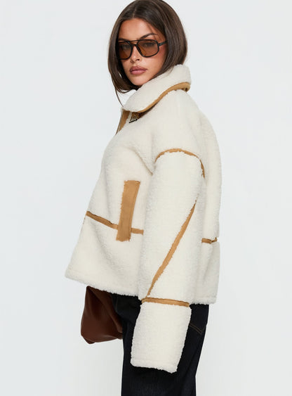 Briane Contrast Teddy Jacket White
