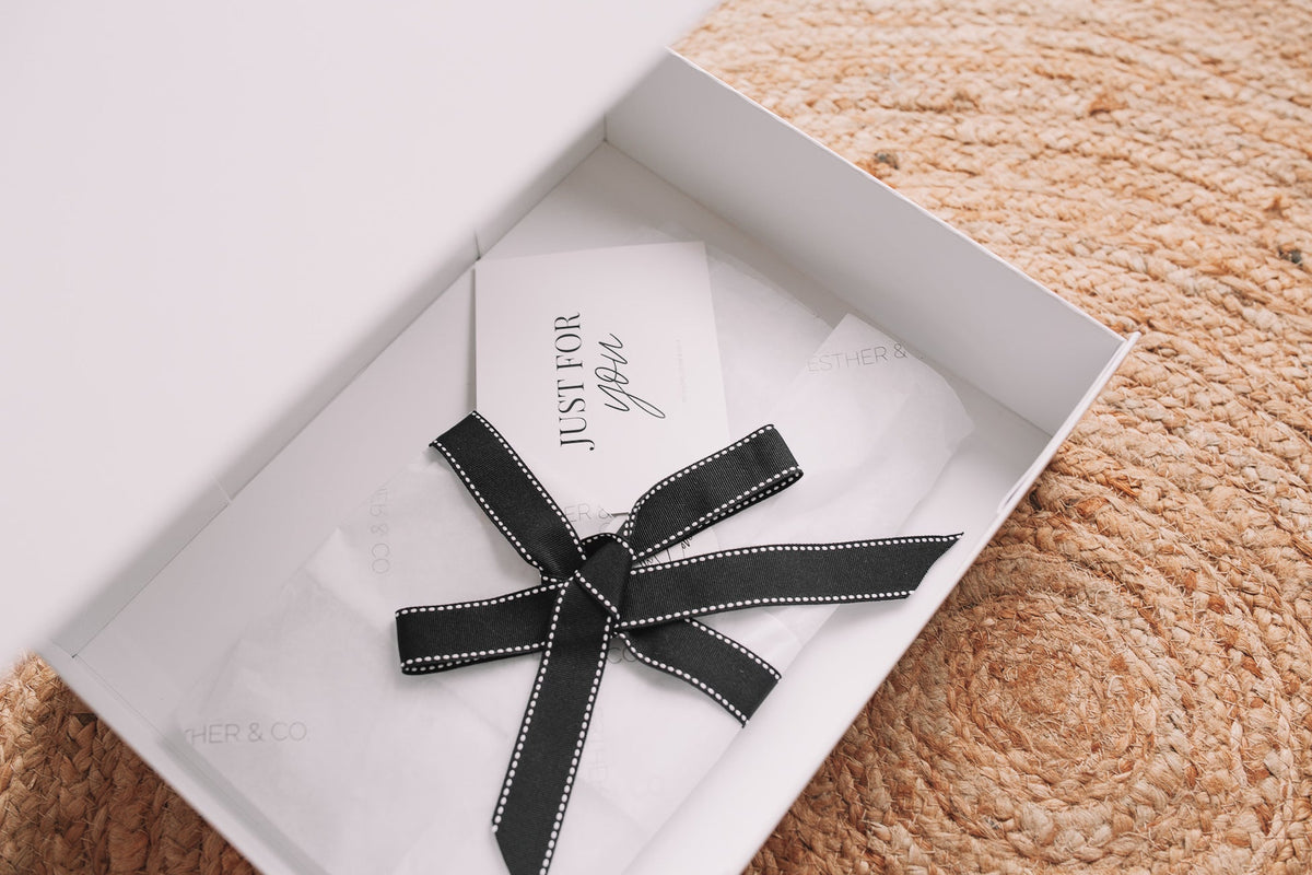 Gift Wrapping White | Esther & Co Gift Wrapping