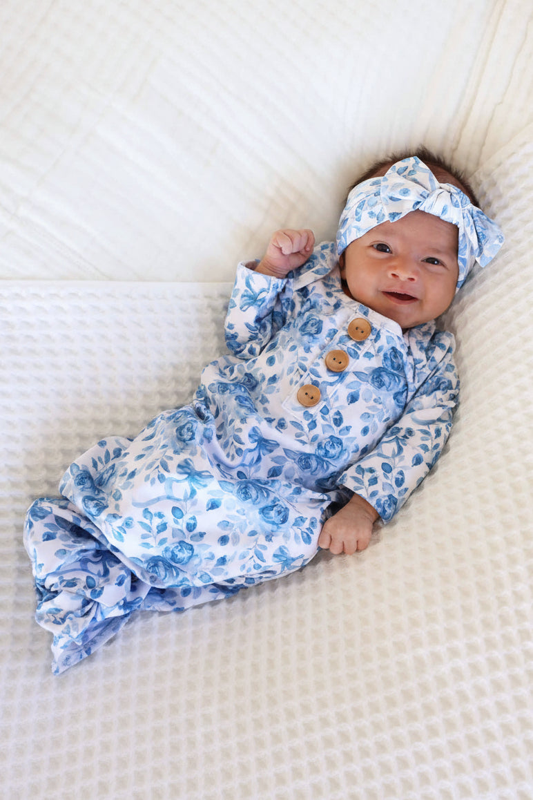 Betsy's Blooms Newborn Baby Knot Gown & Hat Set