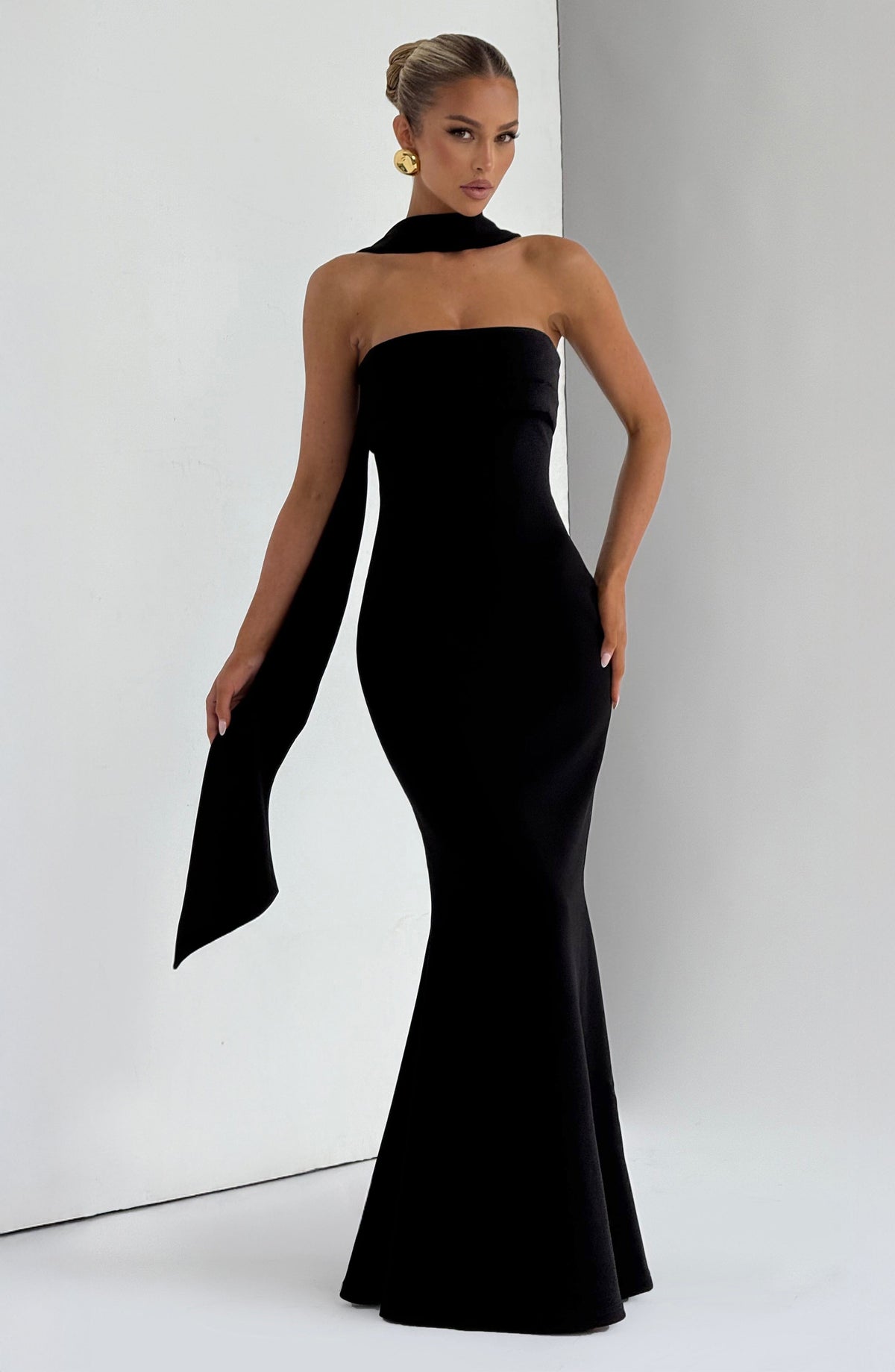 Leura Maxi Dress - Black