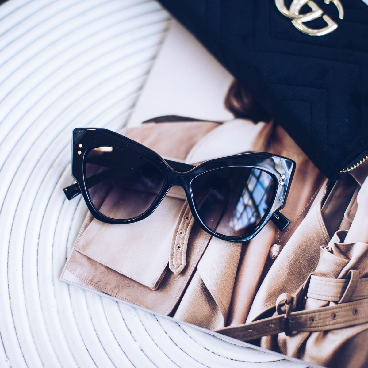 Hepburn | Black